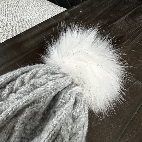 Steve Madden tuque - Picture 2 of 6